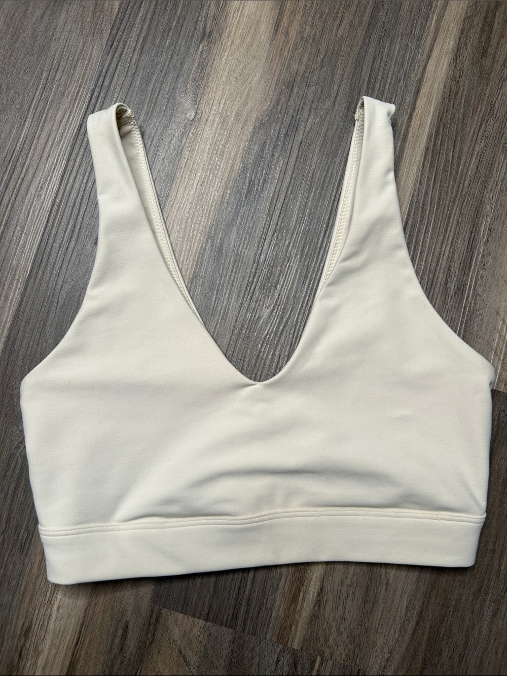 NWOT Old Navy Powersoft Sports Bra